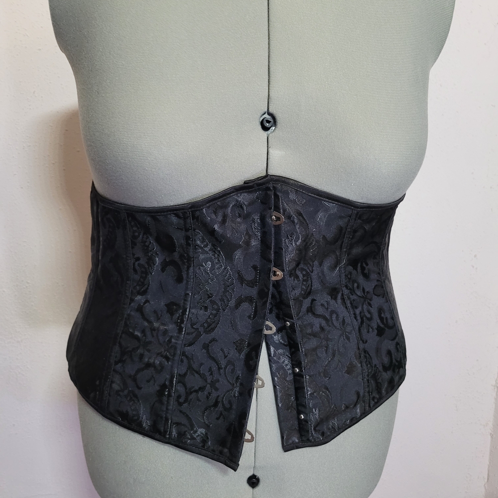 Elegant Black Brocade Waist Cincher